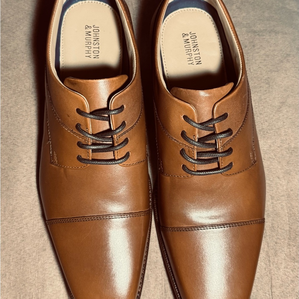 Johnston & Murphy Men's Brown Leather Derbys - Picture 2 of 8